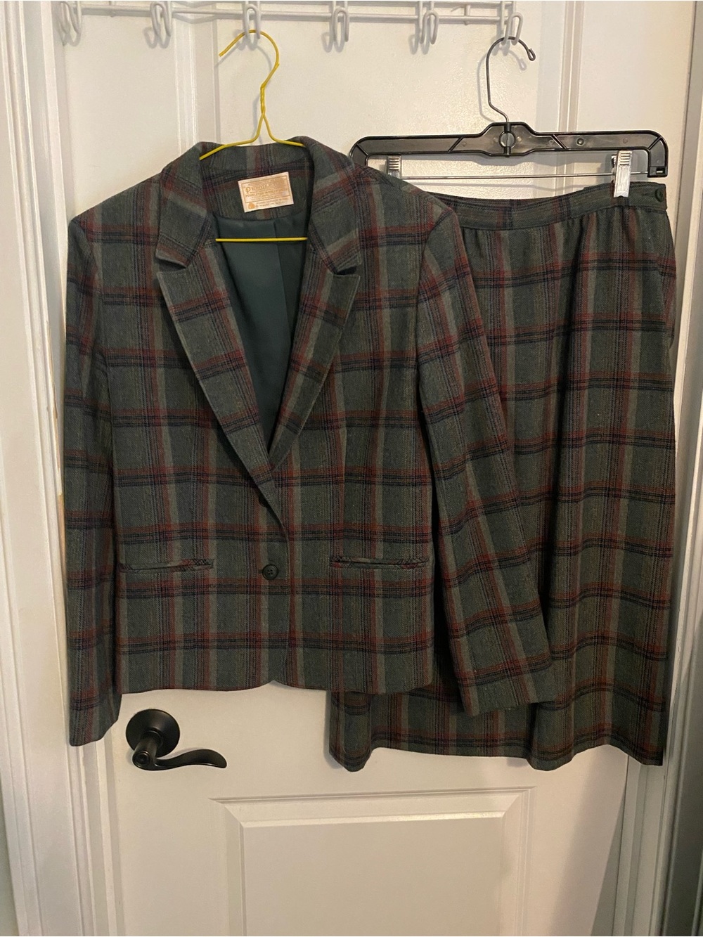 Vintage Pendleton Wool Green Plaid Blazer and Skirt Set - Picture 2 of 13